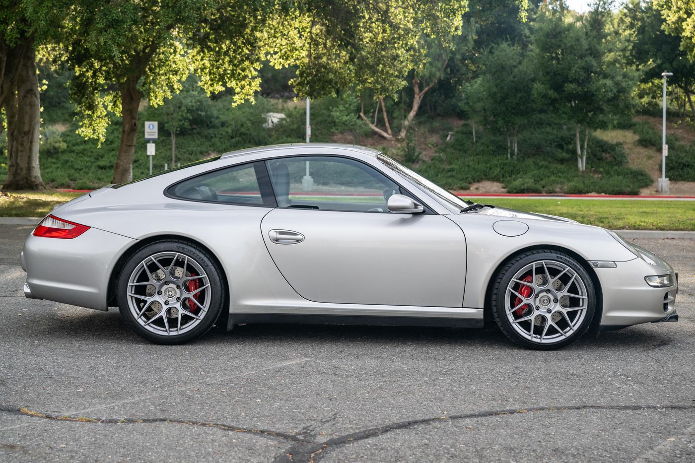 2006 Porsche 911 Carrera 4S Coupe — view 3