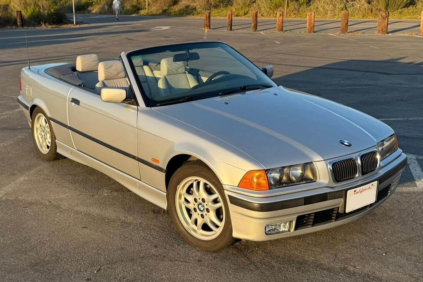 1999 BMW 323i Convertible