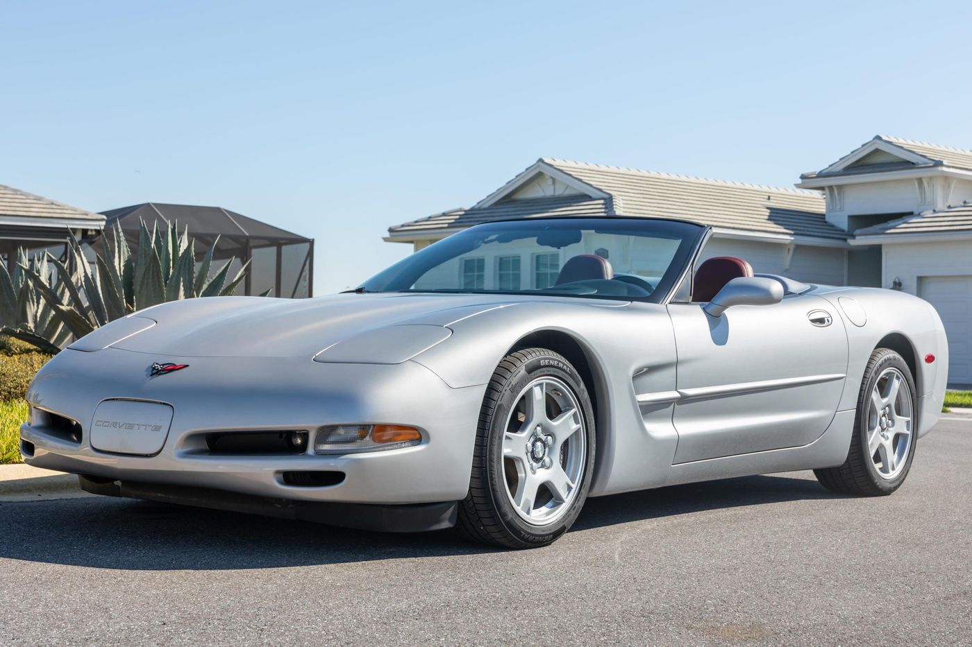 1999 Chevrolet Corvette Convertible — view 2