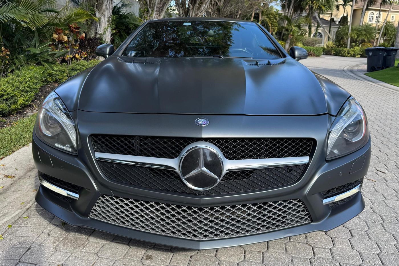 2013 Mercedes-Benz SL550 — view 2